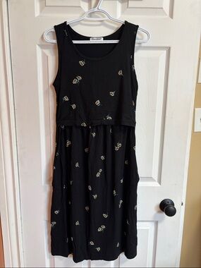 Bearsland Maternity/Nursing Black Floral Sleeveless Dress